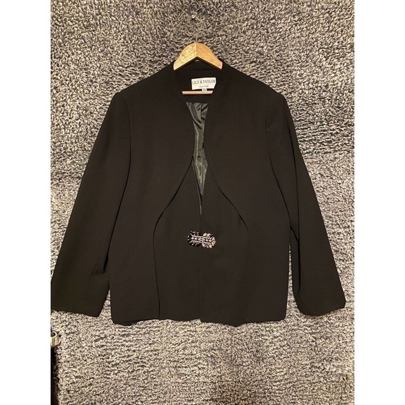 Lily & Taylor Black Dressed Jacket Blazer 20 Brochure Button Made In USA - Picture 1 of 8